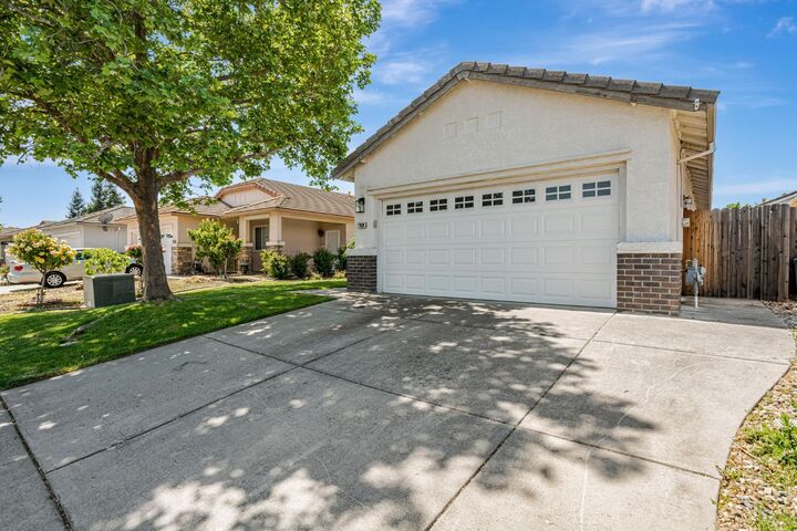 Property Photo:  7904 Symington Way  CA 95829 