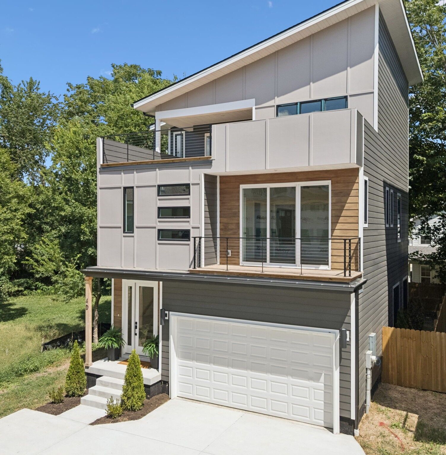 Property Photo:  4D Belle Forrest Ave  TN 37206 