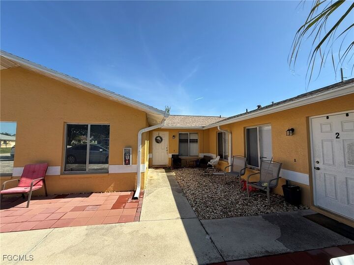 Property Photo:  2117 SW Santa Barbara Place 3  FL 33991 