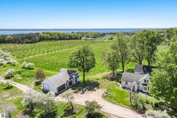 3566 Thistledew Drive  Traverse City MI 49686 photo