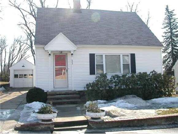 Property Photo:  283 Cilley Road  NH 03103 