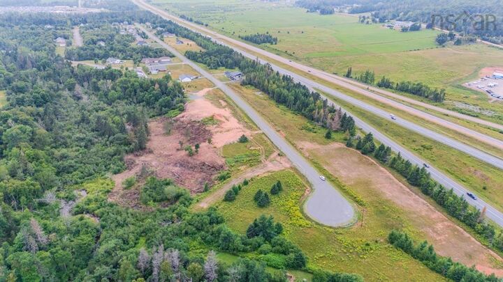 Property Photo:  58 Runway Court  NS B2N 6L3 