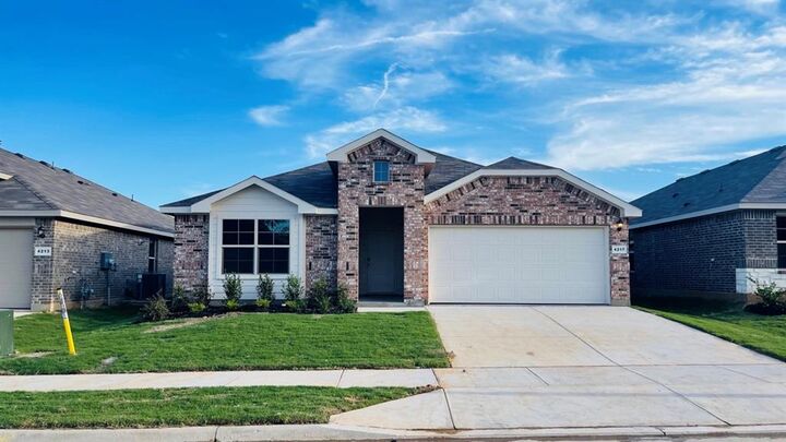 Property Photo:  4217 Subtle Creek Lane  TX 76036 