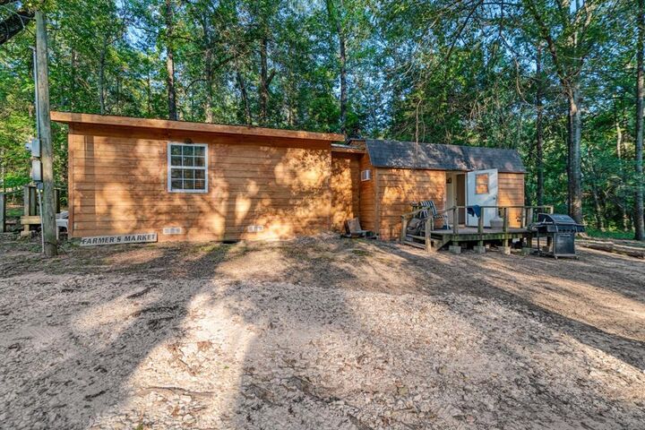 Property Photo:  100 County Road 45300  TX 75418 