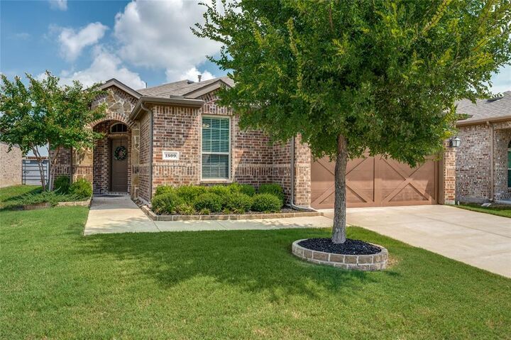 Property Photo: 1509 Summit View Lane TX 76227