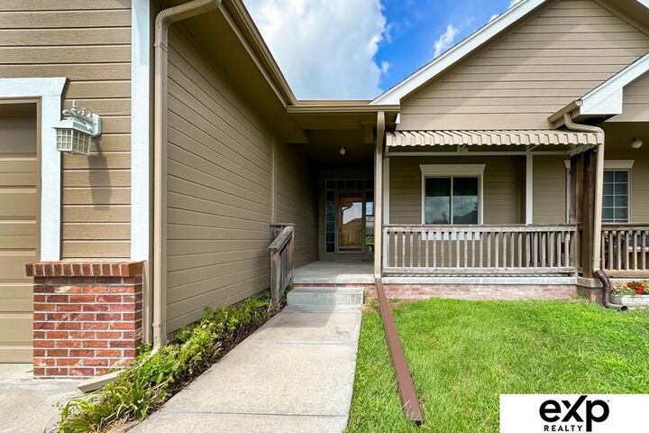 Property Photo: 900 Maple Street NE 68059