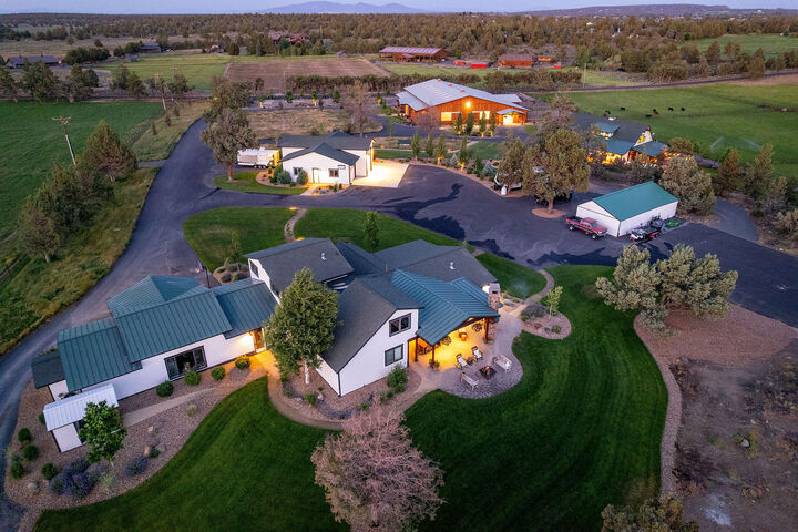 Property Photo: 66505 Gerking Market Road OR 97703