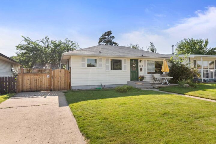 Property Photo:  163 Herald Drive NW  AB T1A 6Y3 