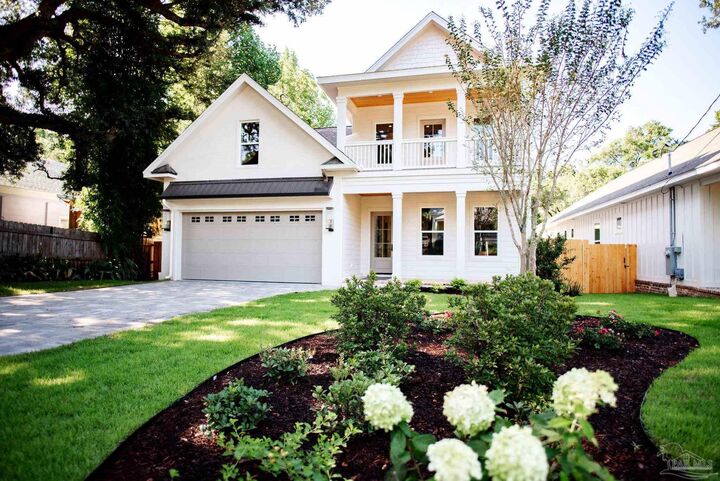 1115 E La Rua St  Pensacola FL 32501 photo