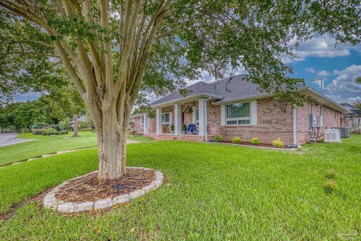 Property Photo: 3030 Marcus Pointe Blvd FL 32505