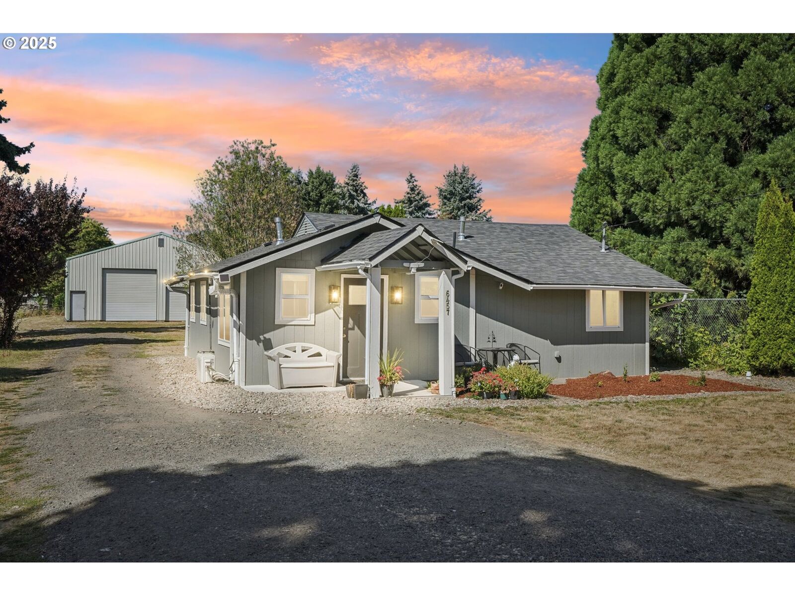 Property Photo: 6457 SE Johnson St OR 97123