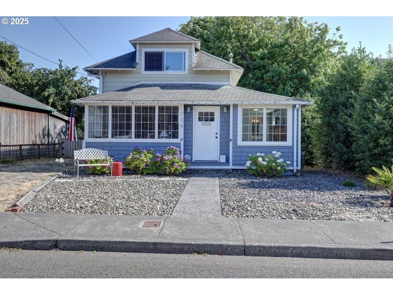 Property Photo: 739 11th Ave OR 97138