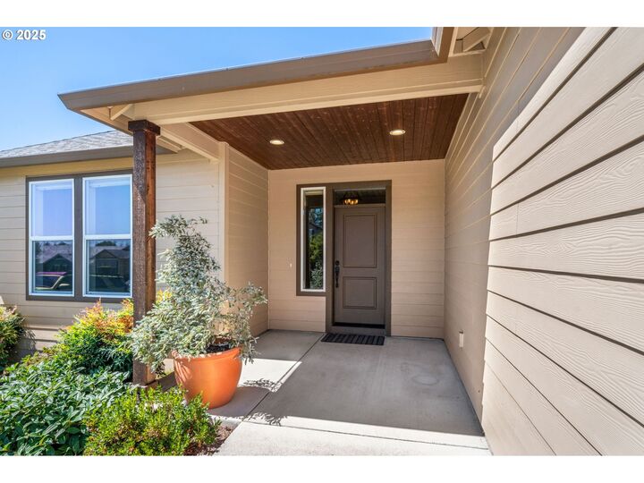 Property Photo:  3155 45th St  WA 98671 