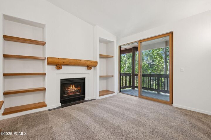 Property Photo:  1600 W Pinebrook Boulevard Apt G5  UT 84098 