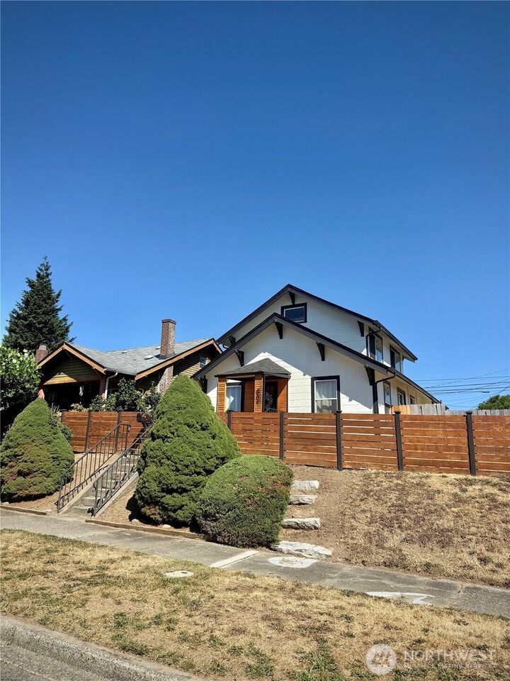 Property Photo: 509 S 54th Street WA 98408