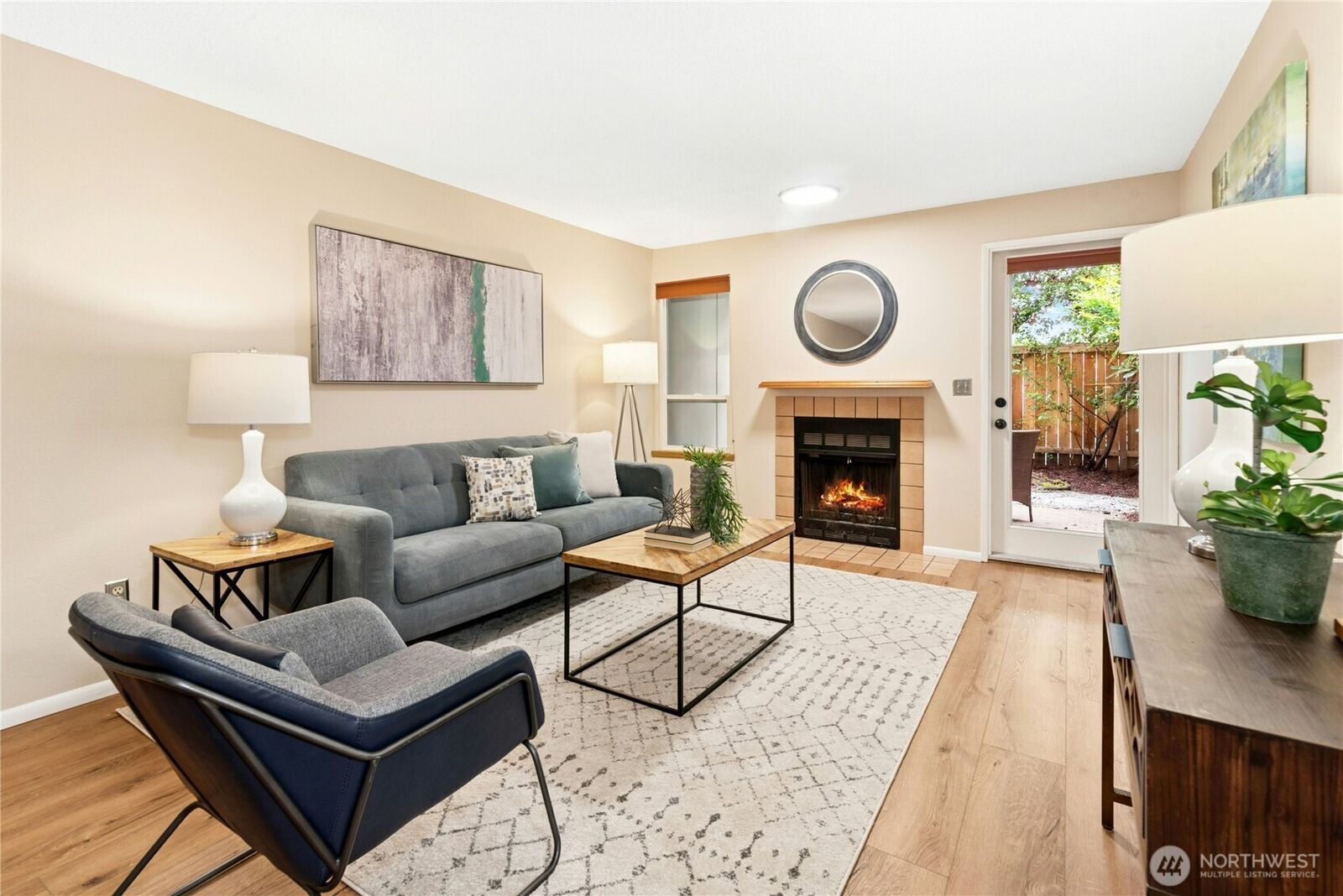 Property Photo: 13717 Linden Avenue N 103 WA 98133