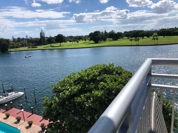 Property Photo: 9250 W Bay Harbor Dr 5A FL 33154