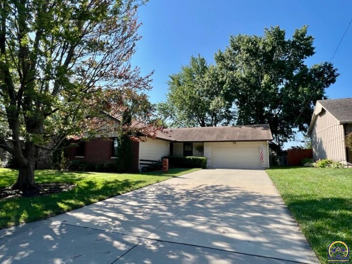 Property Photo: 5717 SW 28th Ter KS 66614