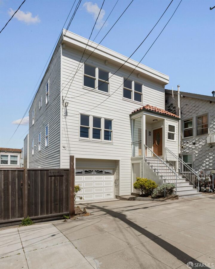 Property Photo: 4108 Moraga Street CA 94122