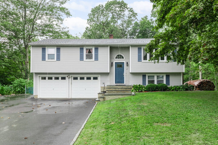 27 Woodcrest Drive  Prospect CT 06712 photo