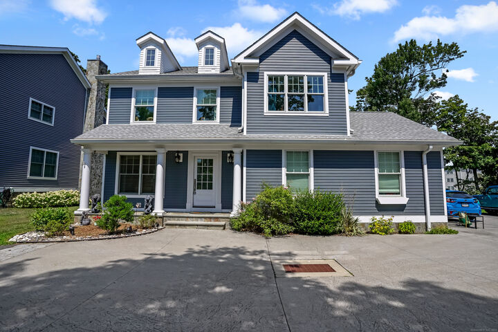 Property Photo:  328 Brewster Street  CT 06605 