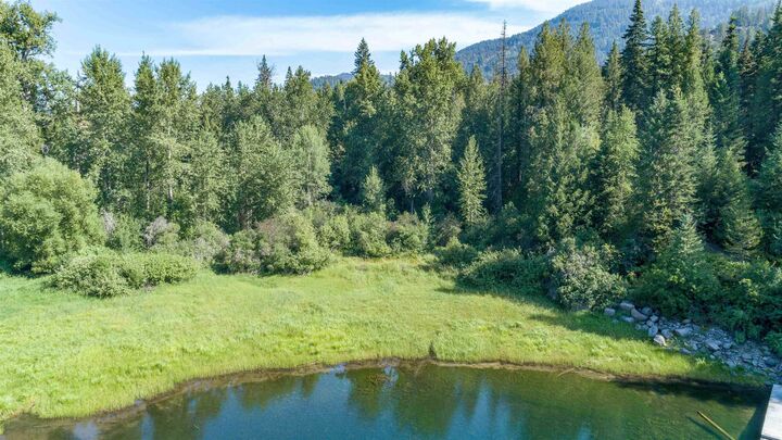 Property Photo:  182 Bluebird Ave  WA 99119 