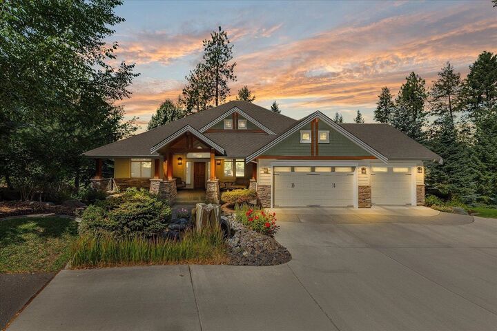 11302 N Lloyd Charles Ln  Spokane WA 99218 photo