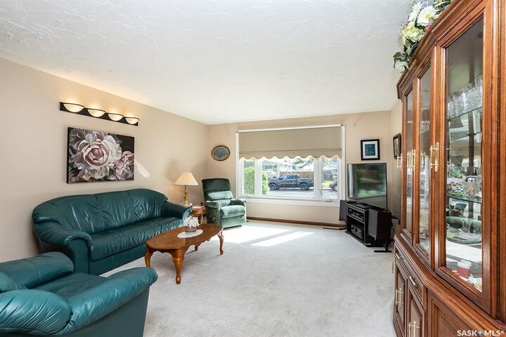 Property Photo:  201 Montreal Avenue S  SK S7K 2H6 