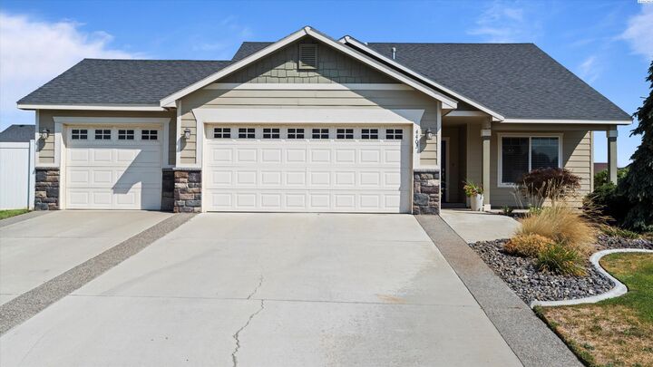 4403 Monterey Dr  Pasco WA 99301 photo