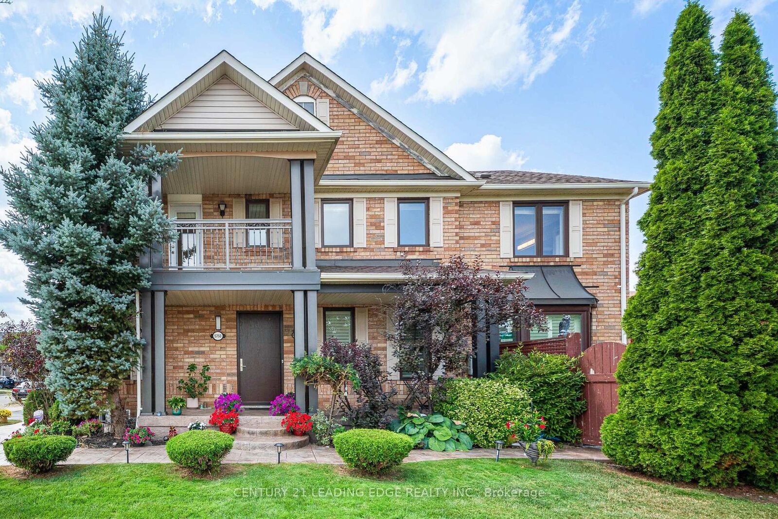 Property Photo:  5750 Churchill Meadows Boulevard  ON L5M 7A5 