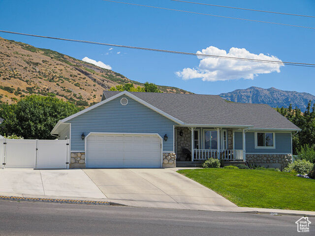 Property Photo: 637 S 1500 E UT 84062