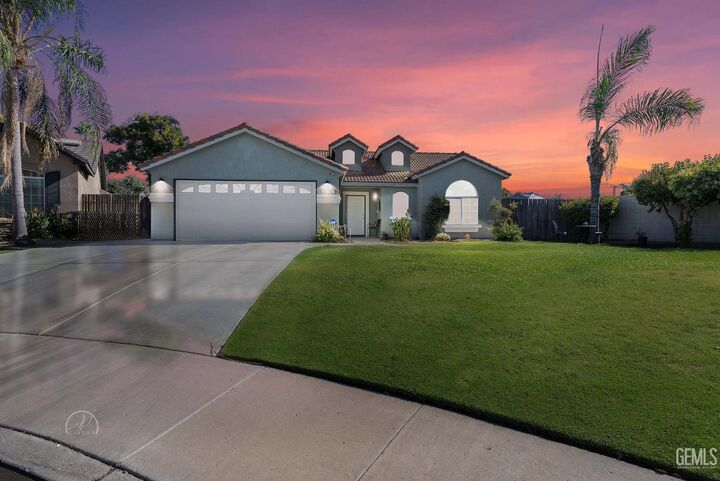11406 Pacific Harbor Avenue  Bakersfield CA 93312 photo