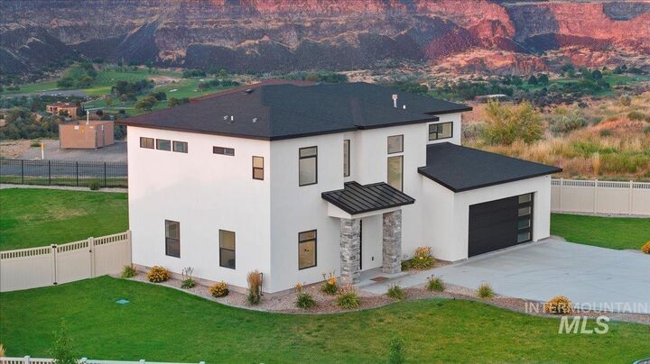 Property Photo:  2230 Stricker Pl  ID 83301 