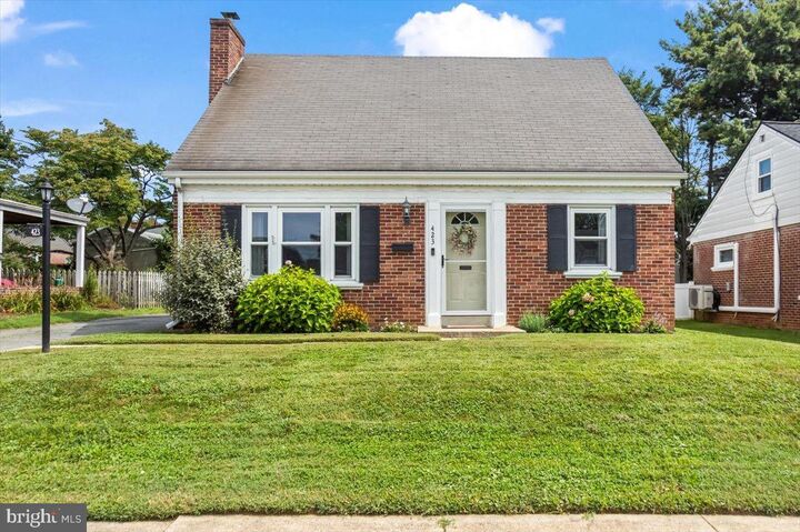 423 Hilton Drive  Lancaster PA 17603 photo