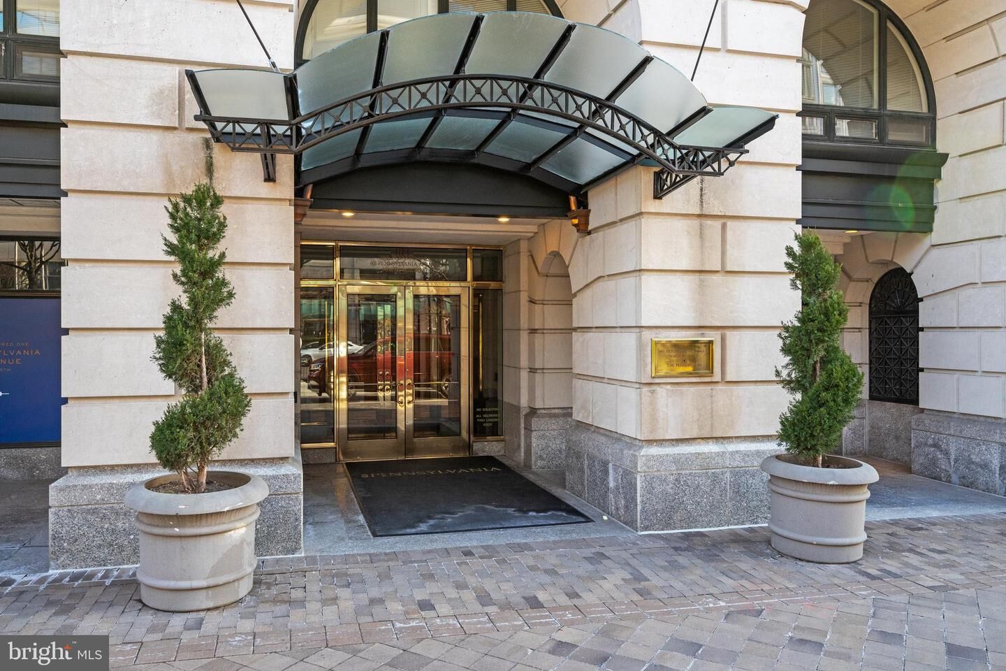 Property Photo:  601 Pennsylvania Avenue NW 212  DC 20004 