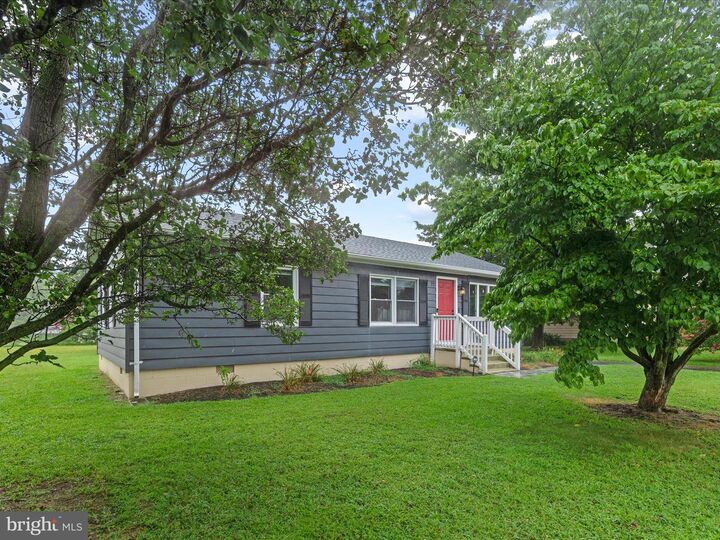 Property Photo: 22 Comanche Circle DE 19966