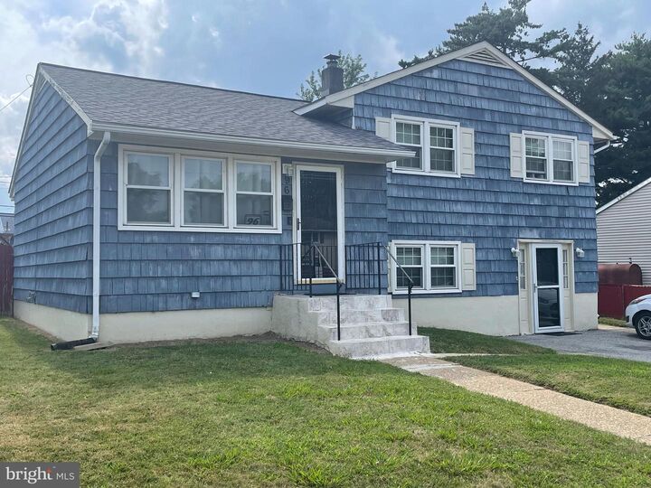 Property Photo:  96 Memorial Drive  DE 19720 