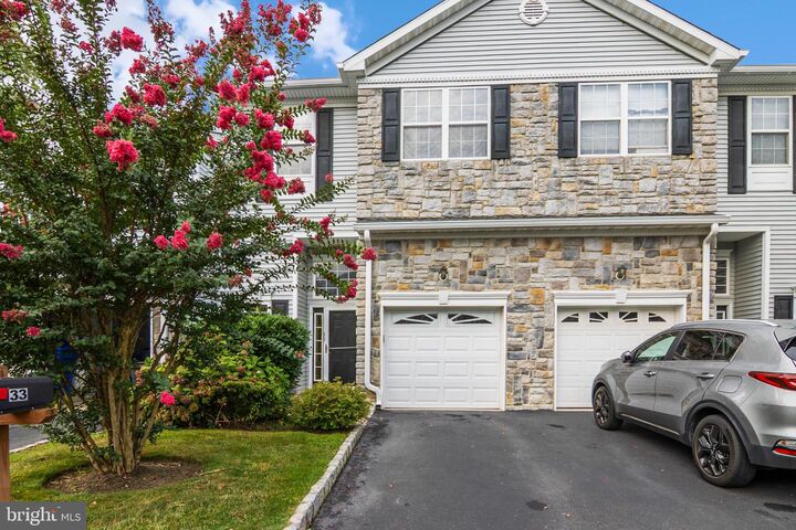 33 Chimney Court  South Amboy NJ 08879 photo
