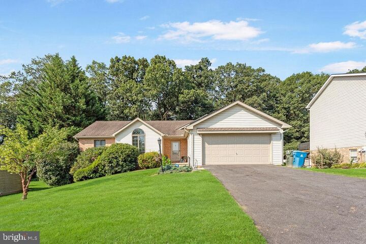 202 Overview Circle W  Red Lion PA 17356 photo