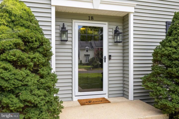 Property Photo:  18 Oak Hollow Drive  NJ 08043 