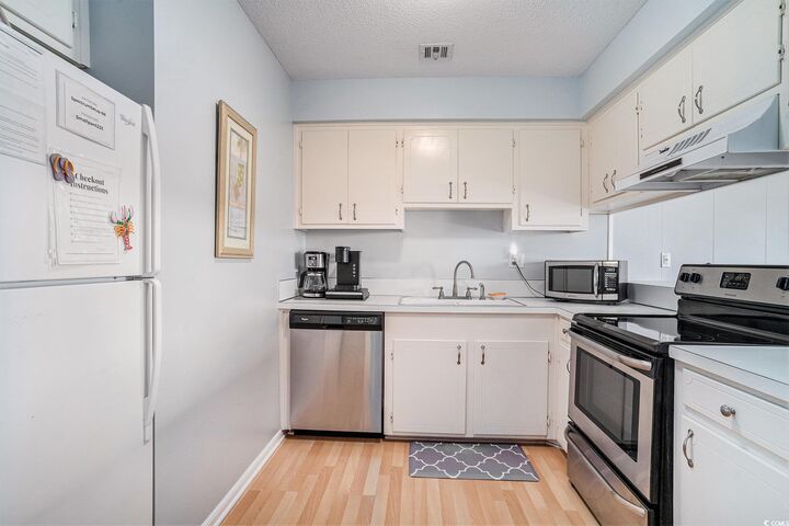 Property Photo: 416 N Ocean Blvd. D-14 SC 29575