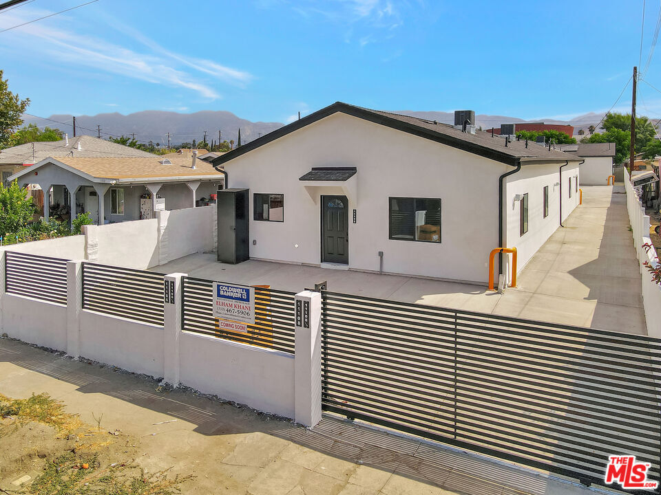 Property Photo:  11108 Norris Ave  CA 91331 