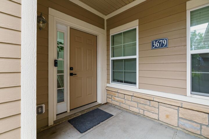Property Photo: 3679 Birkland Circle OH 43035