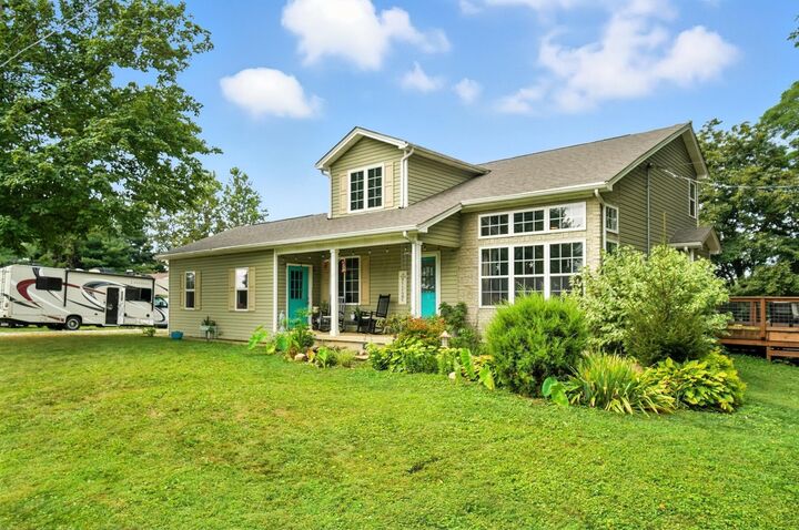 Property Photo:  8705 New Salem NE Road  OH 43148 