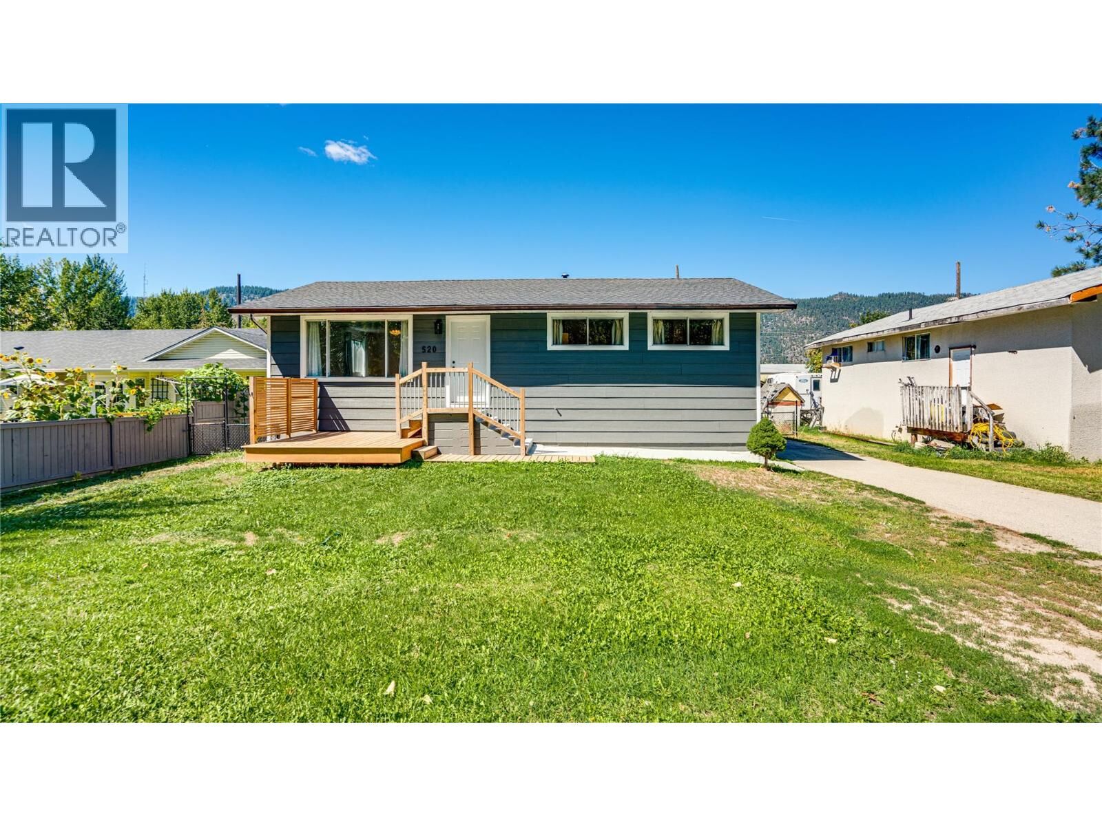 Property Photo:  520 Aulin Avenue  BC V0E 1M0 