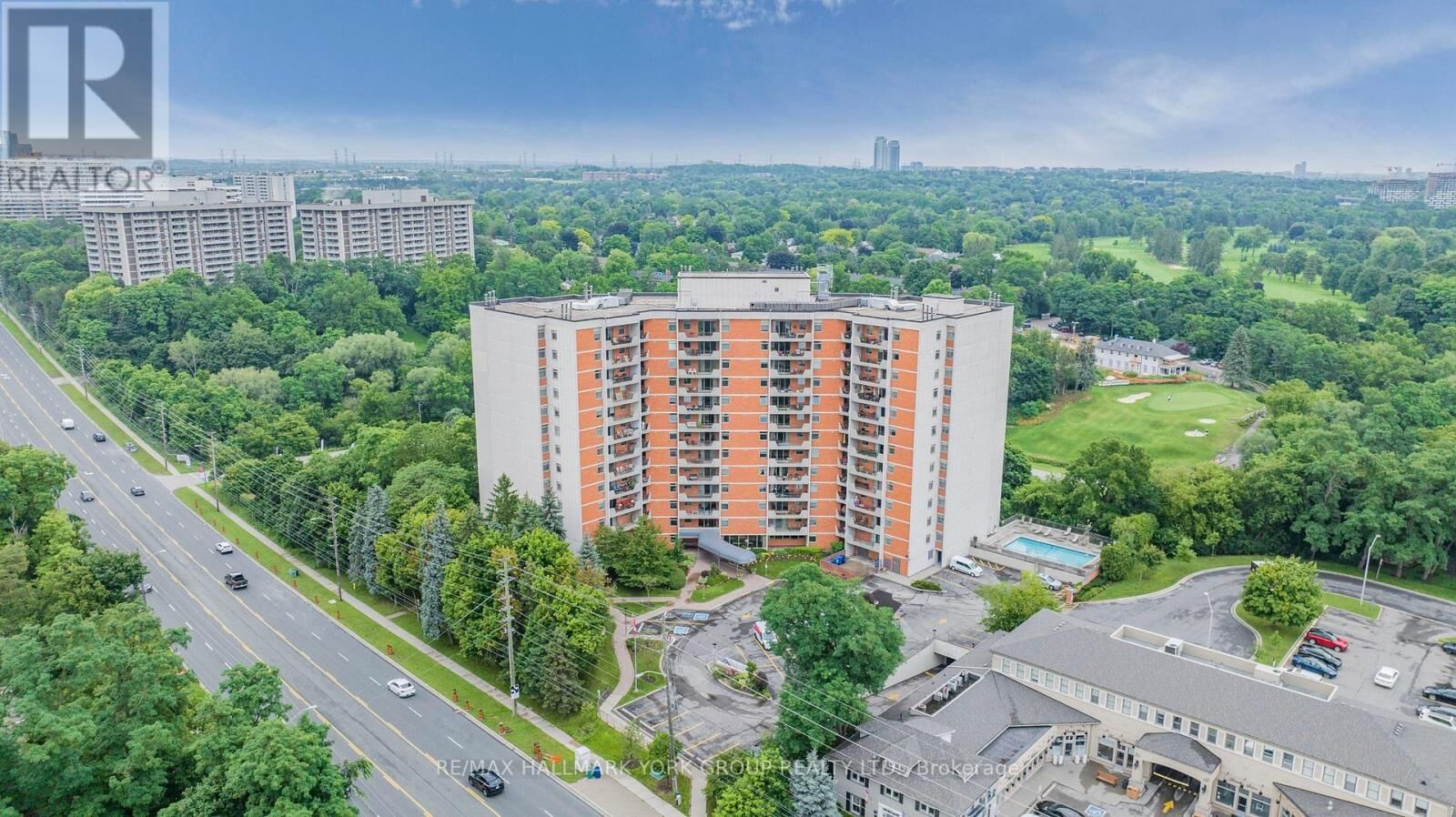 Property Photo:  7811 Yonge Street 1007  ON L3T 4S3 