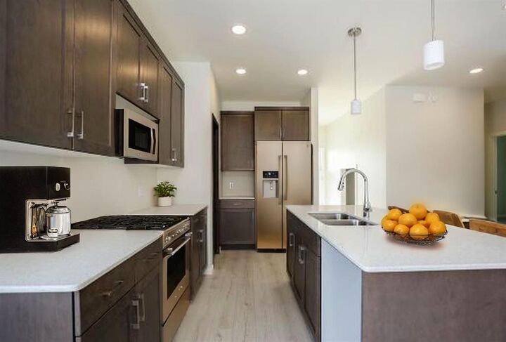 Property Photo: 87 Loggerhead Road MB R2P 0H3