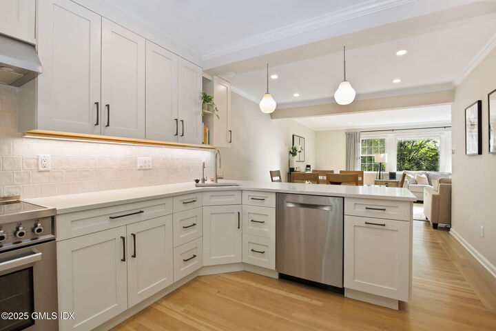 Property Photo: 118 Greenwich Hills Drive CT 06831