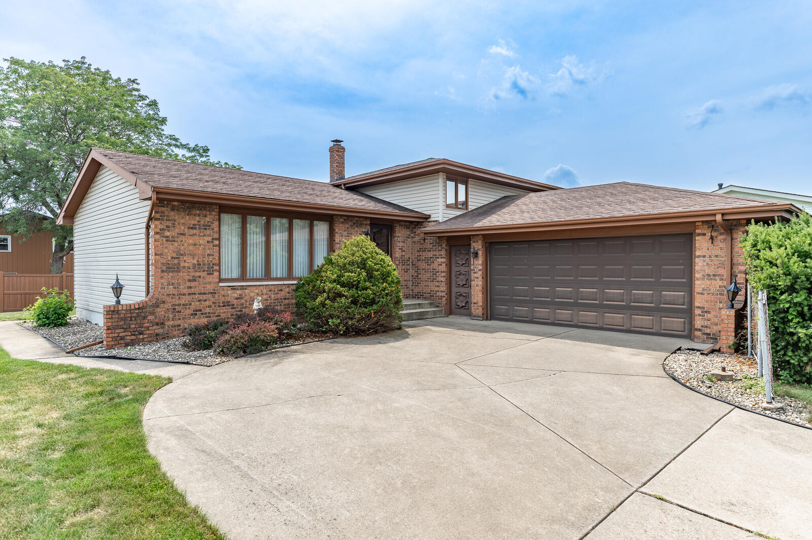 Property Photo: 939 Devonshire Lane IN 46311