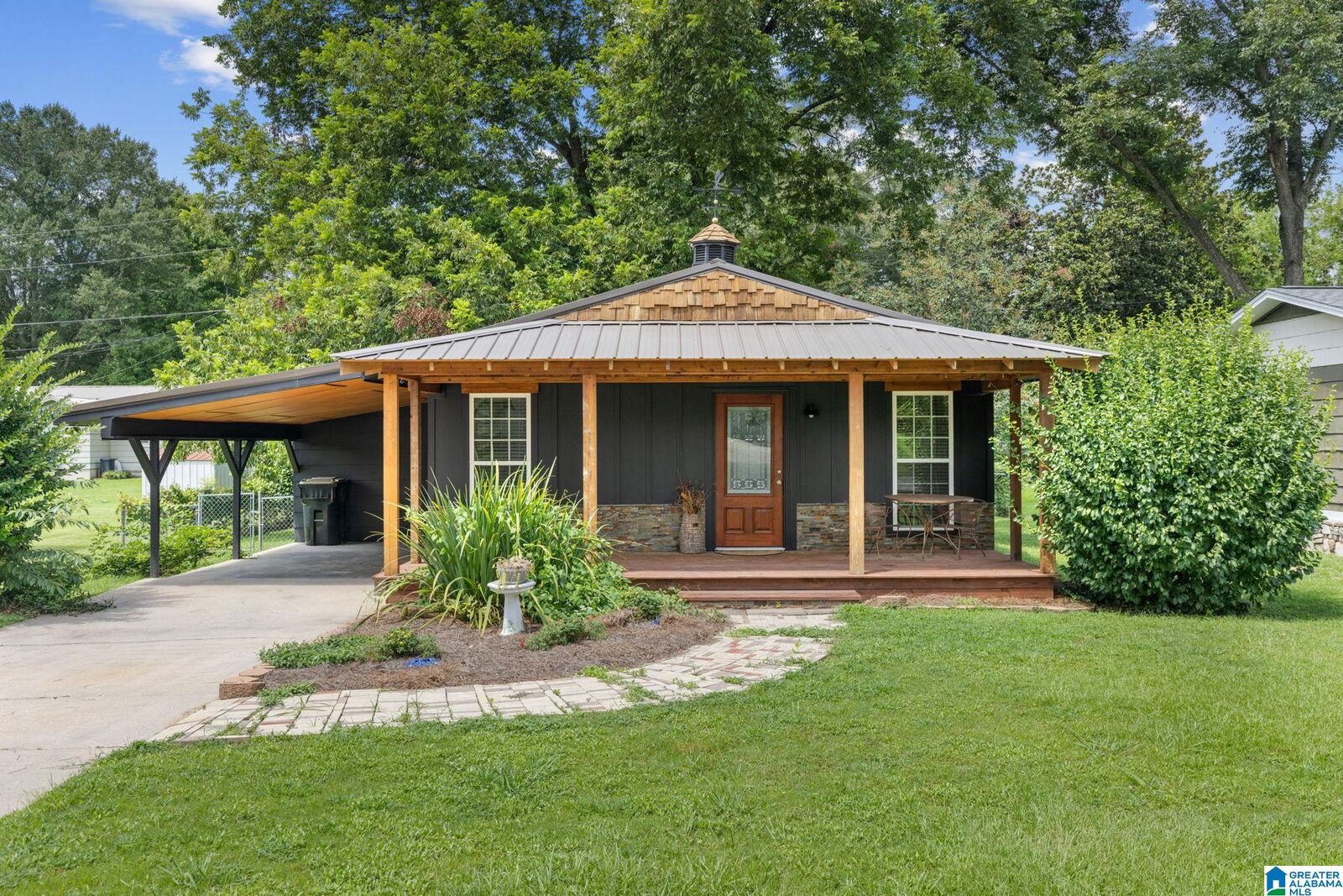Property Photo: 615 Alabama Avenue AL 35055